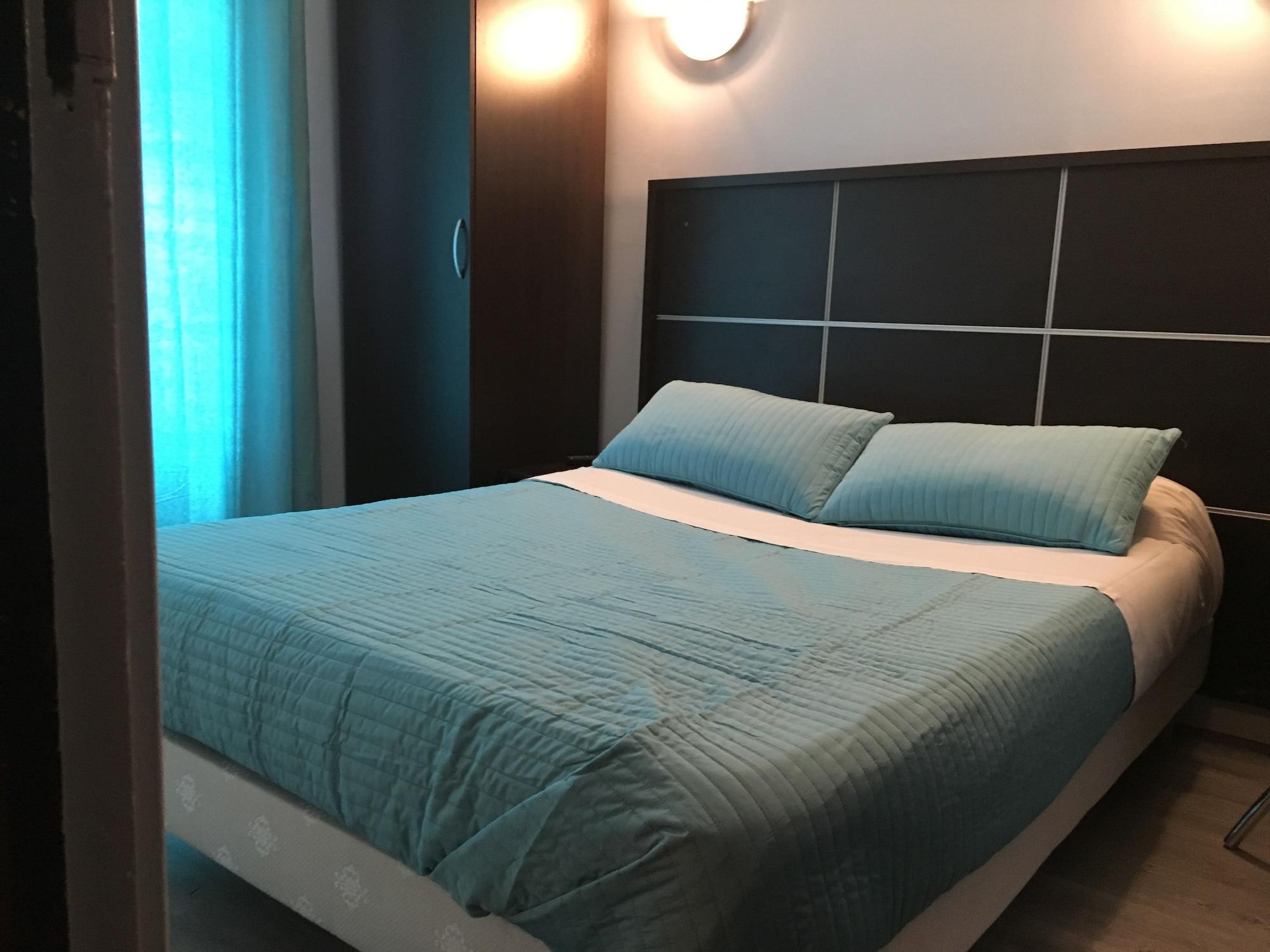 Hotel Du Globe 18 Παρίσι Εξωτερικό φωτογραφία